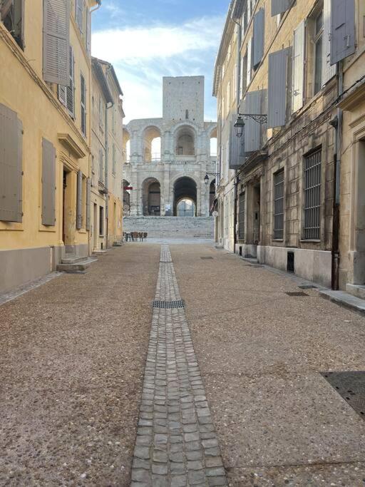 "Le Nature" Camargue Jardin Arles Exterior photo